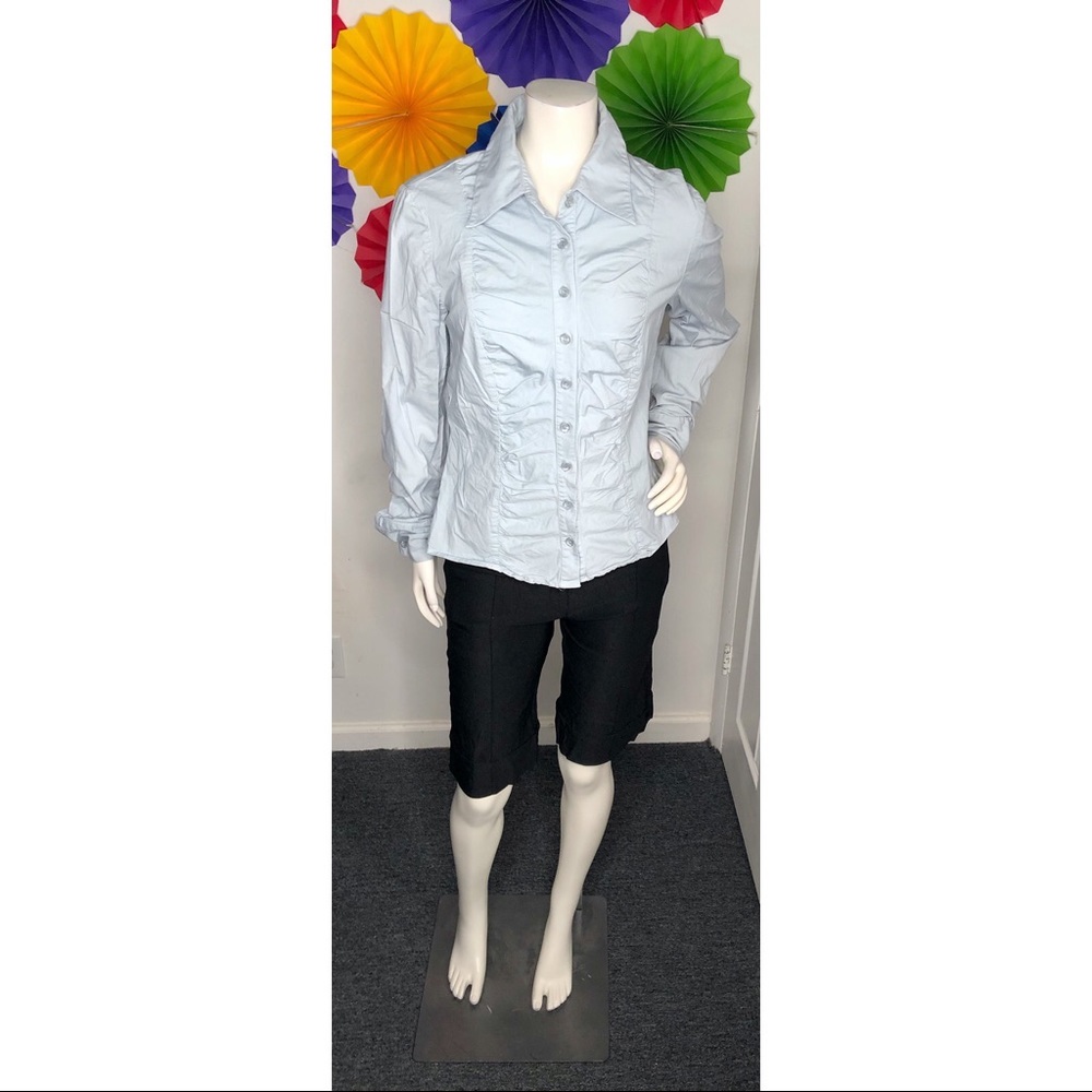 Light Blue Button Up Blouse 🌶